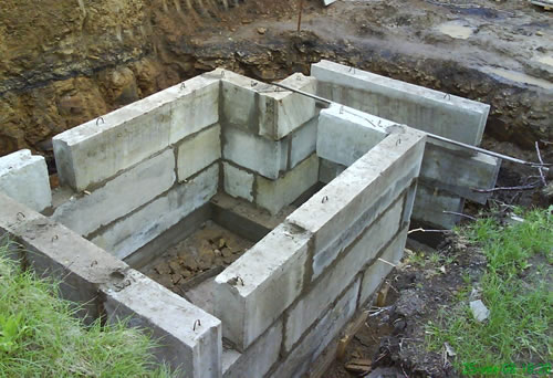 stroitelstvo-pogreba-iz-betonnyh-blokov