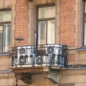 kondicioner_na_balkone